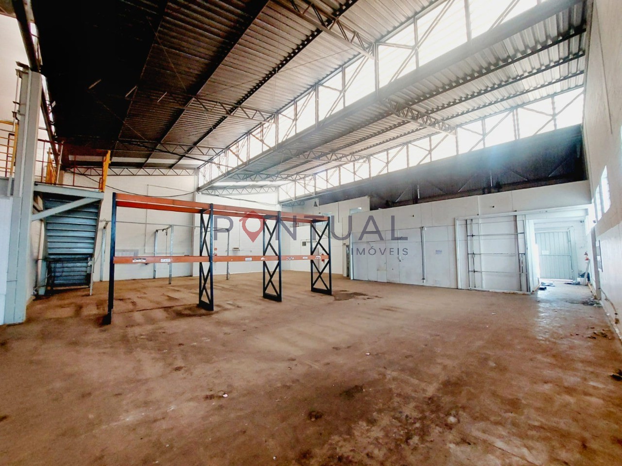 Aluguel de barracão comercial no jardim vitória, marília-sp.