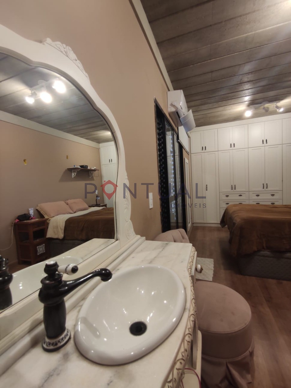 Casa Venda Jardim Acapulco Marília SP 3 Quartos, 1 Suíte, Piscina, Vista para o Vale - Estuda Permuta/ proposta Imobiliária Marília Pontual Imóveis