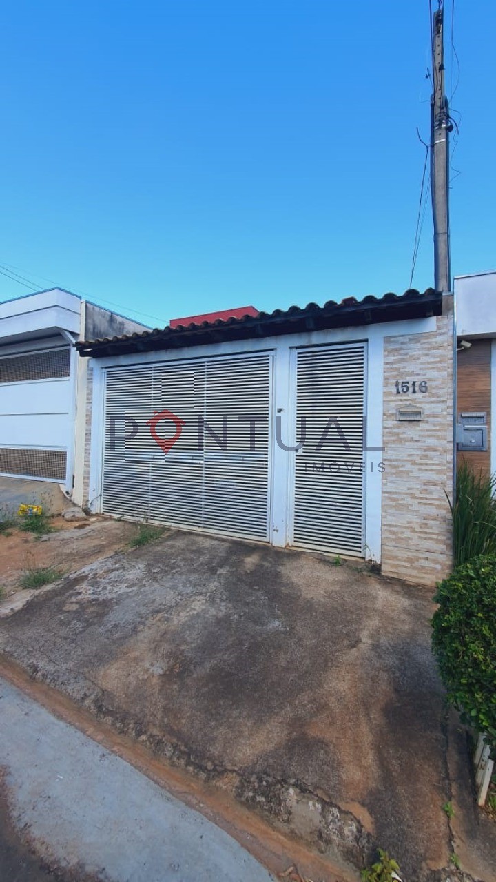 Casa à venda em Marília-SP, Jardim Santa Antonieta: 2 quartos, 1 sala, 1 banheiro, 2 vagas de garagem, 200m²! Visite e negocie com a Pontual Imóvei