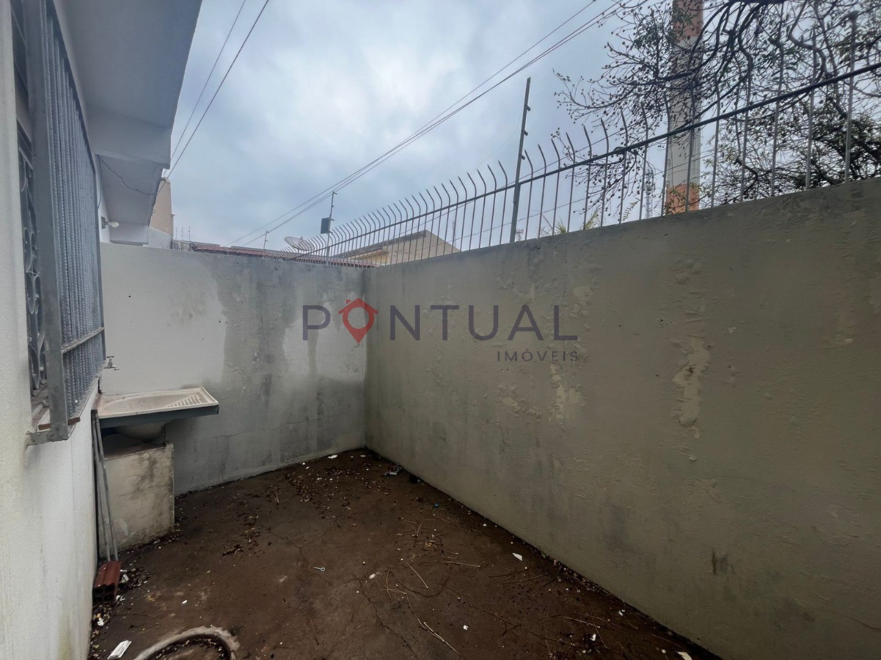 Casa 2 Quartos Jardim Cavallari Marília SP Alugar R$ 1000 Valor Negociável Pontual Imóveis Imobiliárias em Marília SP Agende Visita