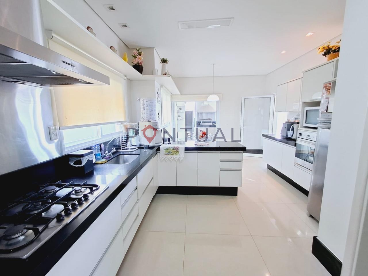 Aluguel de casa em condomínio de luxo no garden park, maríli