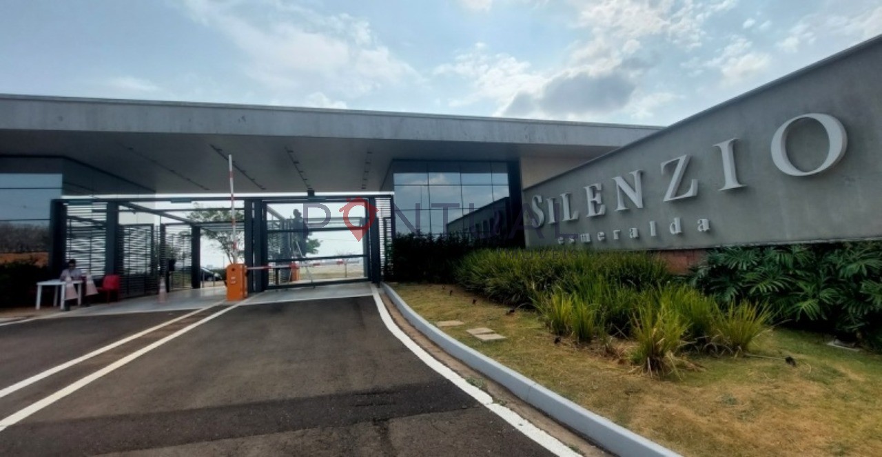 Terreno 330m² à venda no silenzio esmeralda. Invista com a p