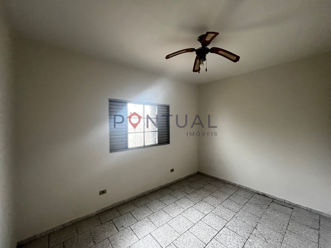 Casa 2 Quartos Jardim Cavallari Marília SP Alugar R$ 1000 Valor Negociável Pontual Imóveis Imobiliárias em Marília SP Agende Visita