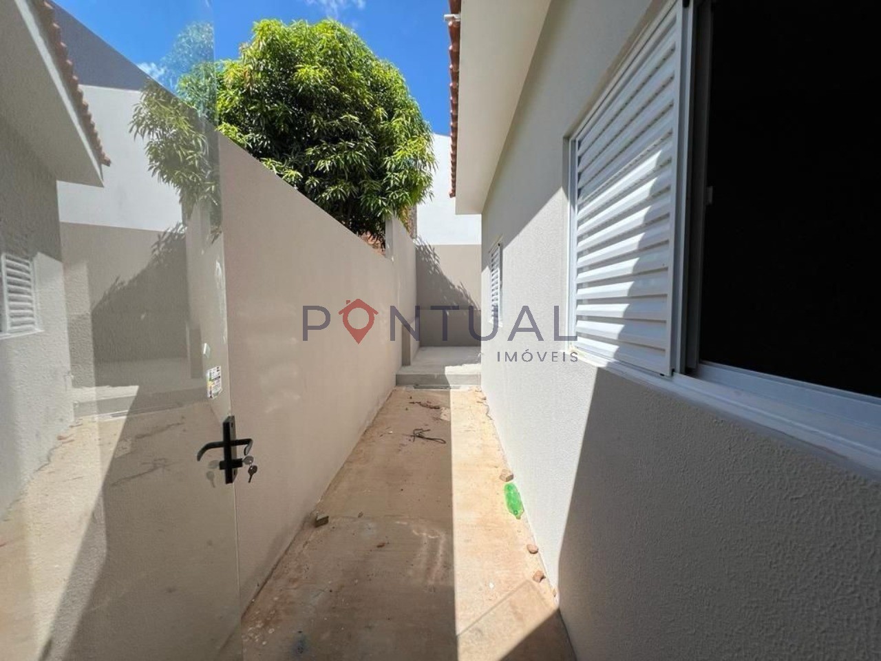 Casa Nova à venda em Marília-SP bairro Palmital. Conheça!