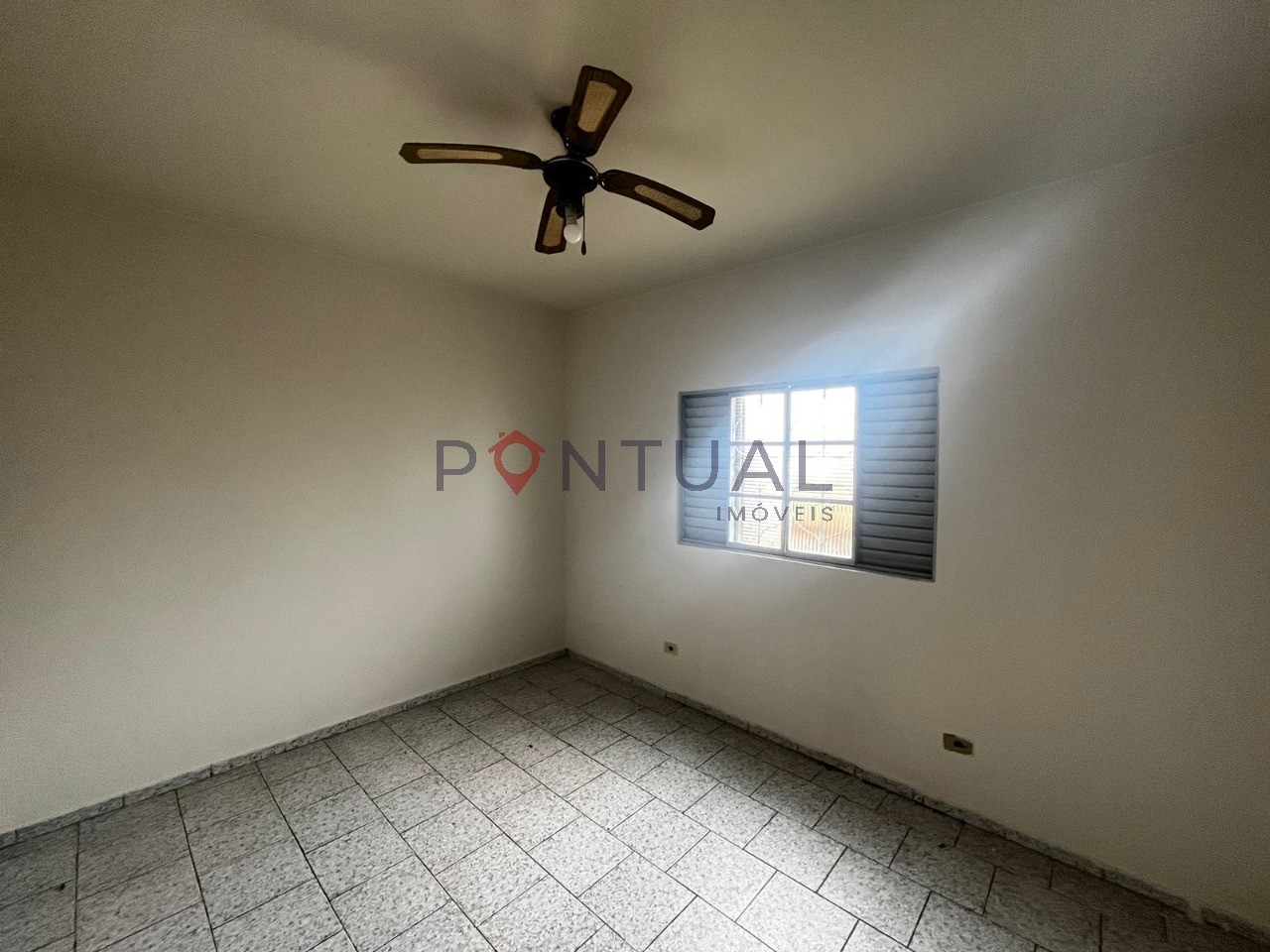 Casa 2 Quartos Jardim Cavallari Marília SP Alugar R$ 1000 Valor Negociável Pontual Imóveis Imobiliárias em Marília SP Agende Visita