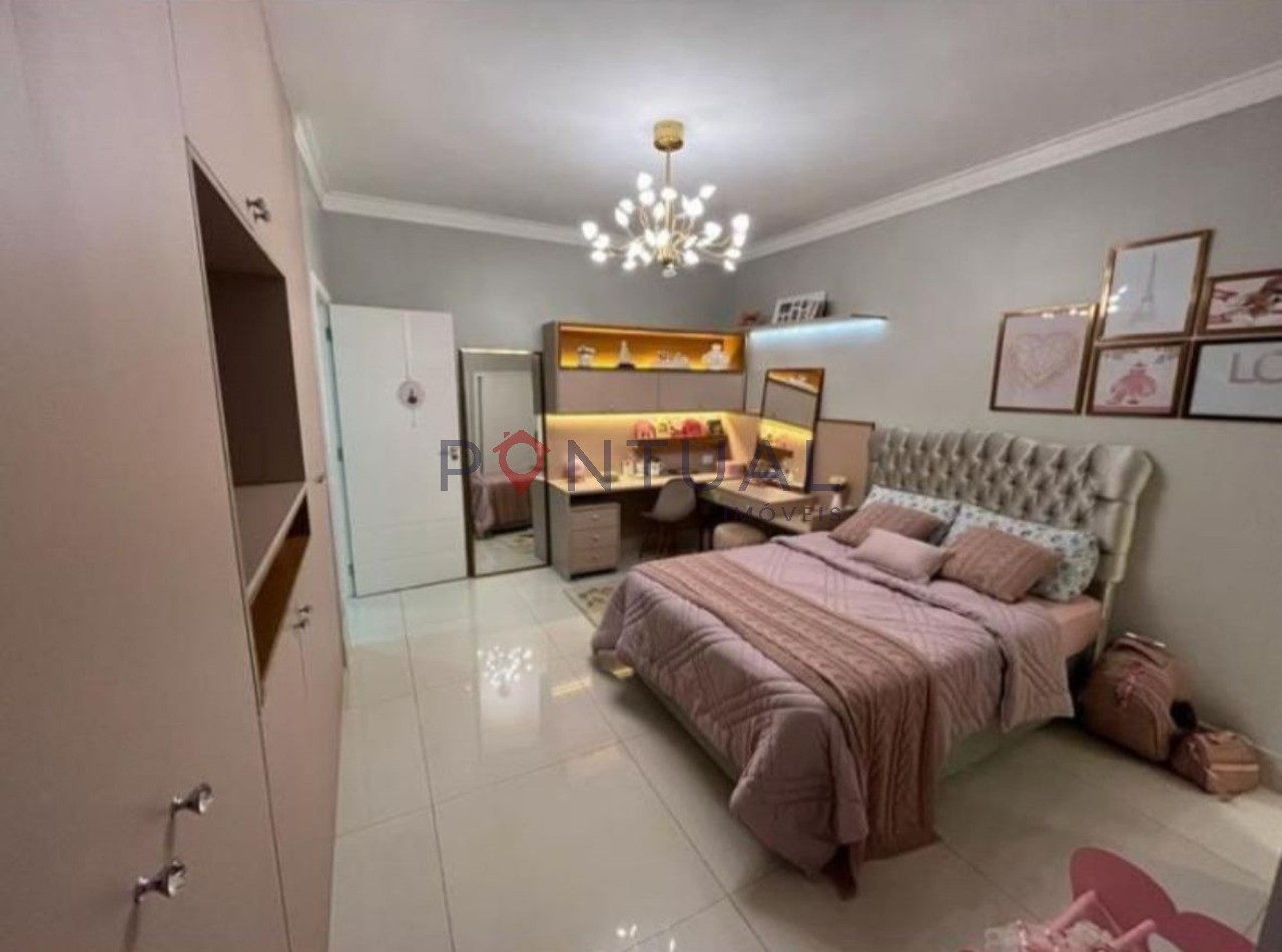 Casa à Venda Jardim Maria Izabel Marília SP 3 Suítes Piscina R$ 990 mil Valor Negociável com a Pontual Imóveis sua imobiliária em Marília