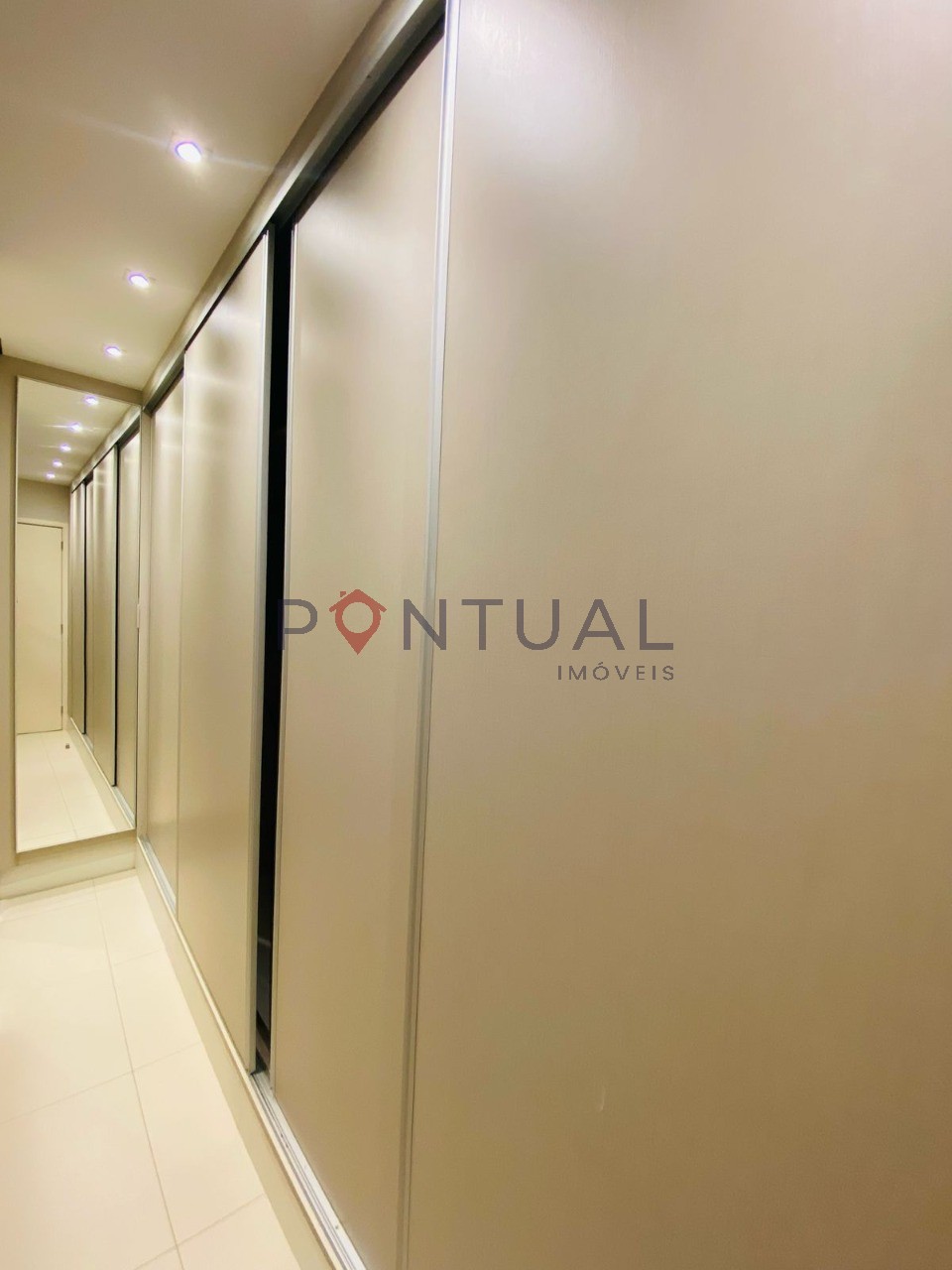 Apartamento todo mobiliado para locação