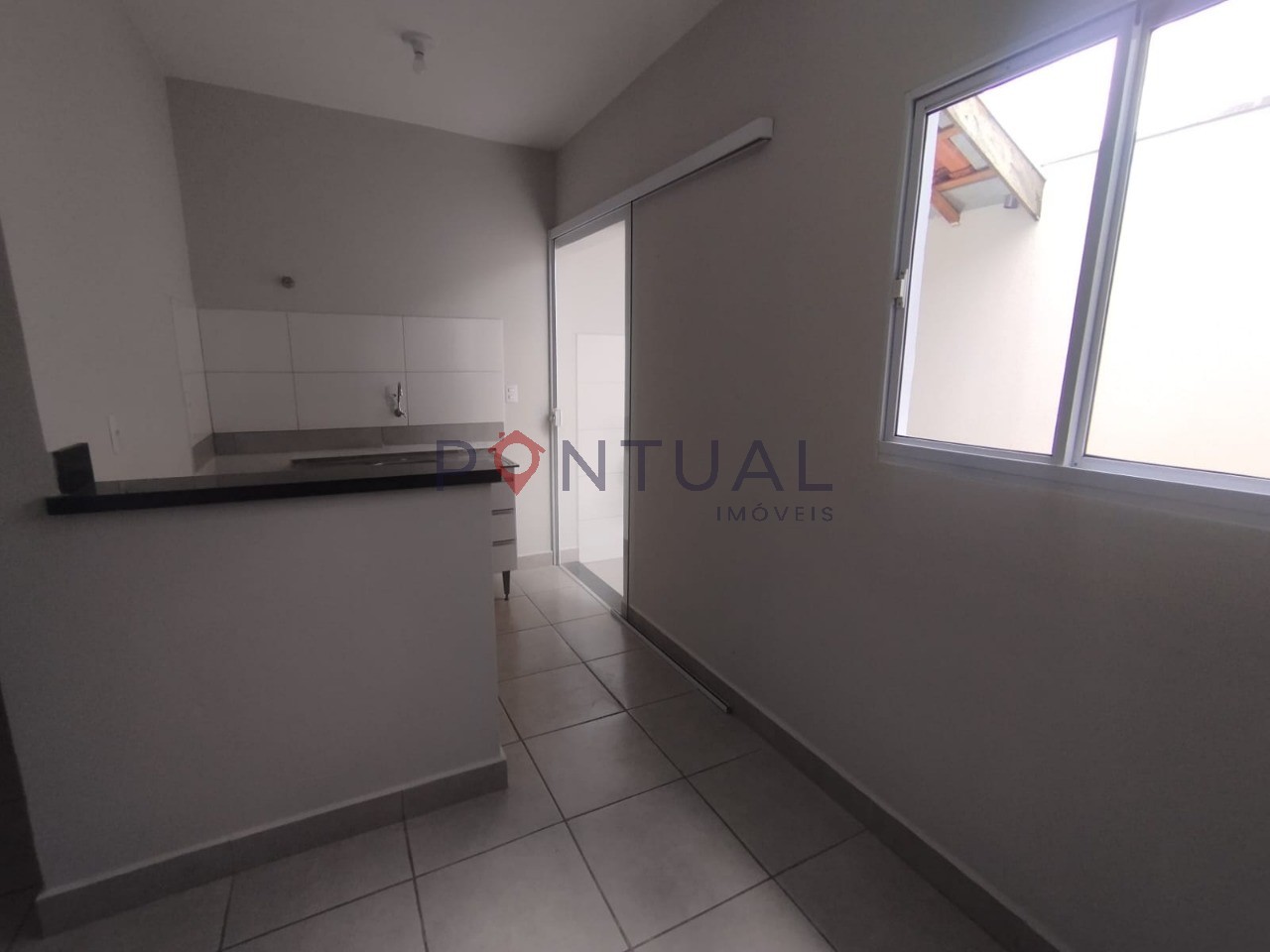 Casa à venda em marília-sp, jardim paraíso: 2 quartos, 1 sal