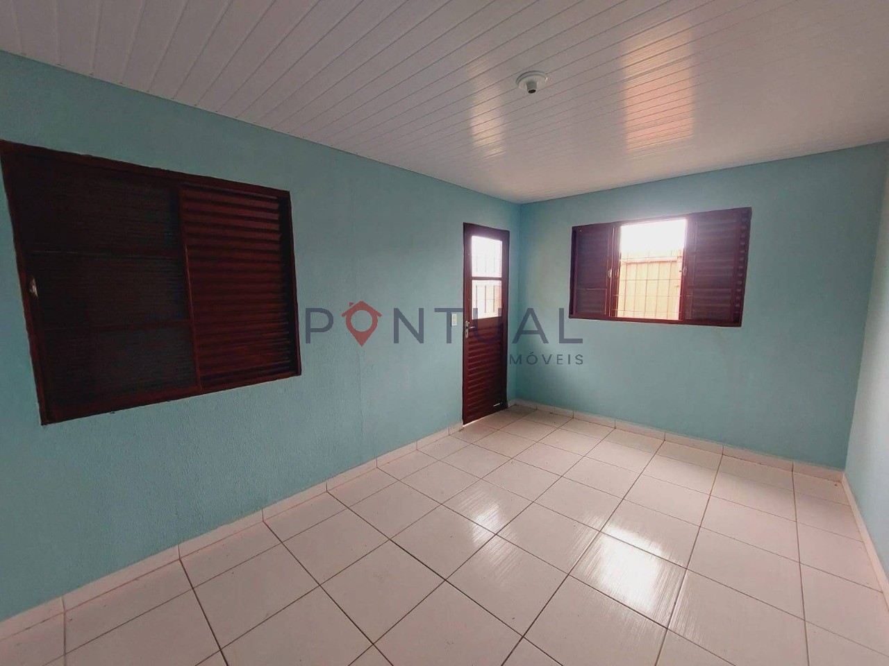 Casa à venda em marília-sp em bairro próximo ao centro. Venh