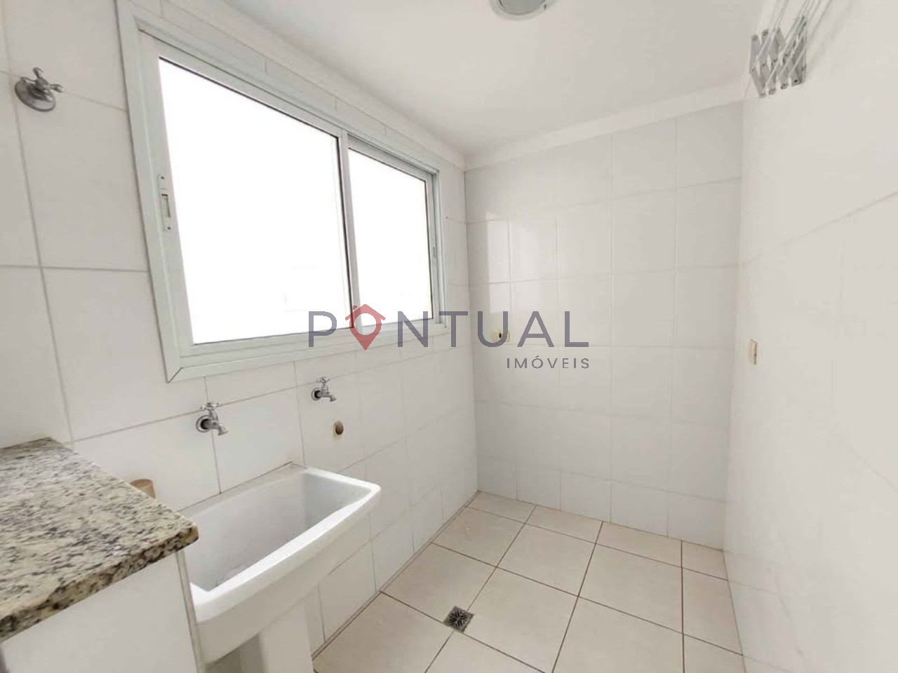 Apartamento Completo no Edifício Manhattan - Barbosa Marília 2 Quartos com Suítes