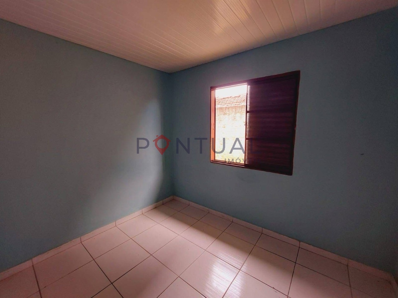 Casa à venda em marília-sp em bairro próximo ao centro. Venh