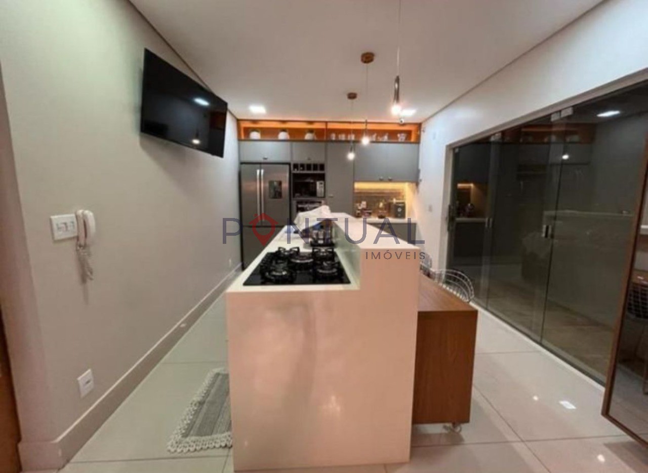 Casa à Venda Jardim Maria Izabel Marília SP 3 Suítes Piscina R$ 990 mil Valor Negociável com a Pontual Imóveis sua imobiliária em Marília