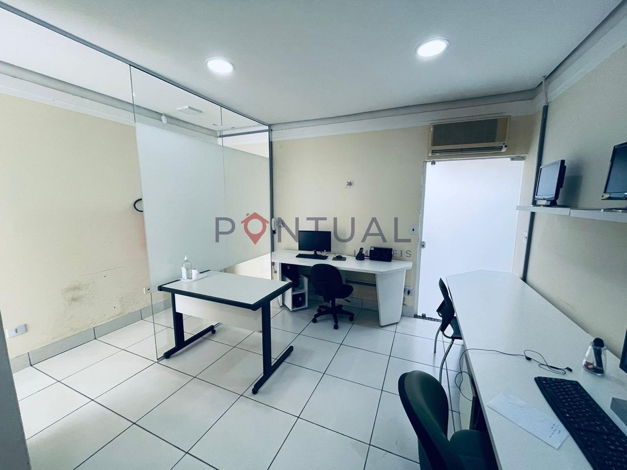 Aluguel de sala comercial de alto padrão em marília-sp, jard