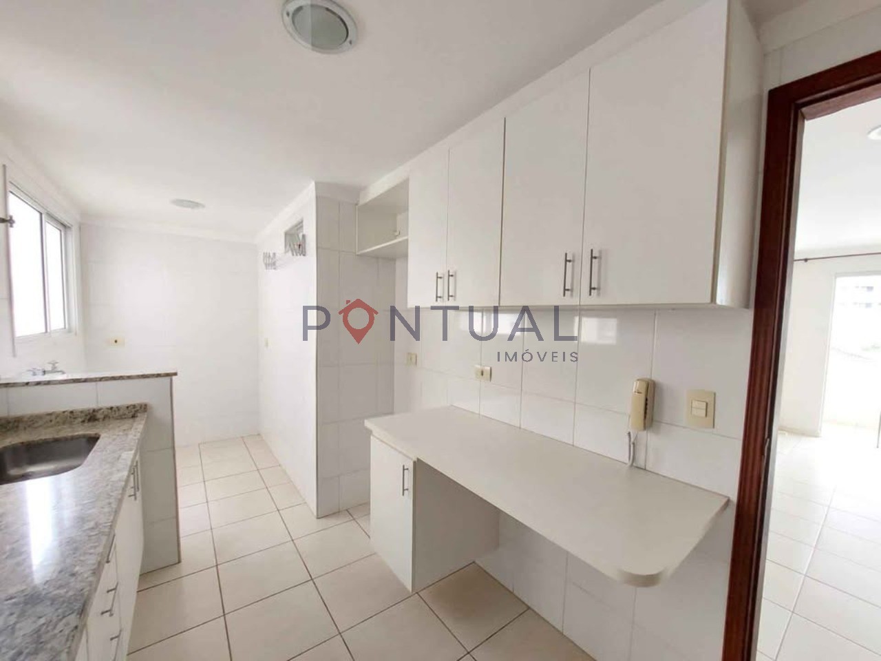 Apartamento Completo no Edifício Manhattan - Barbosa Marília 2 Quartos com Suítes