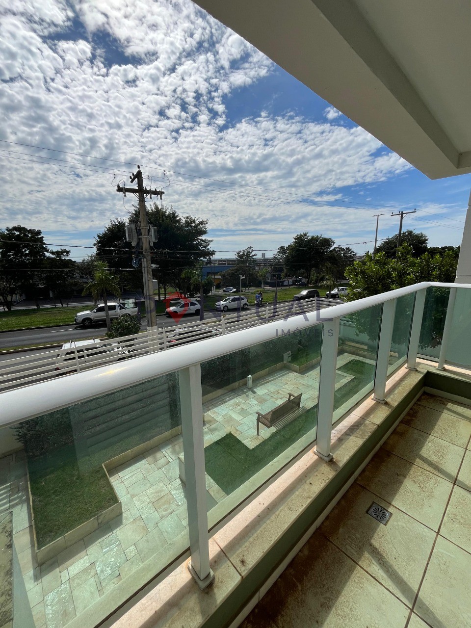 Apartamento à Venda em Marília-SP no Condomínio Pátio Esmeralda