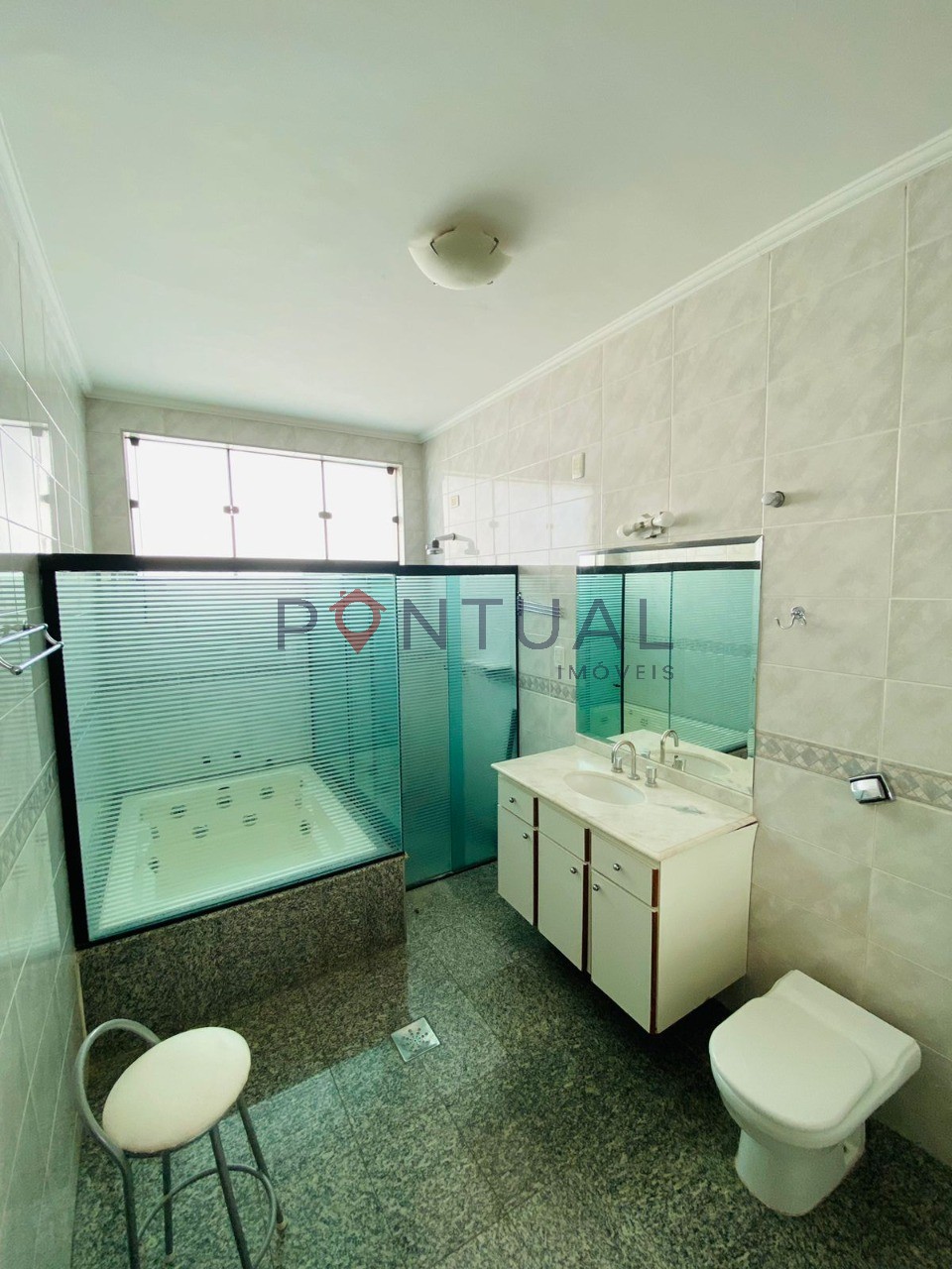 Casa de luxo no parque das esmeraldas, marília-sp. Disponíve