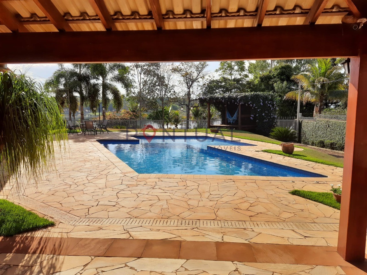 Rancho à venda recanto dourado lins sp 4 suítes piscina R$ 1