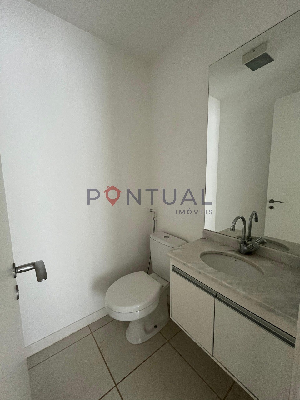 Apartamento à Venda em Marília-SP no Condomínio Pátio Esmeralda