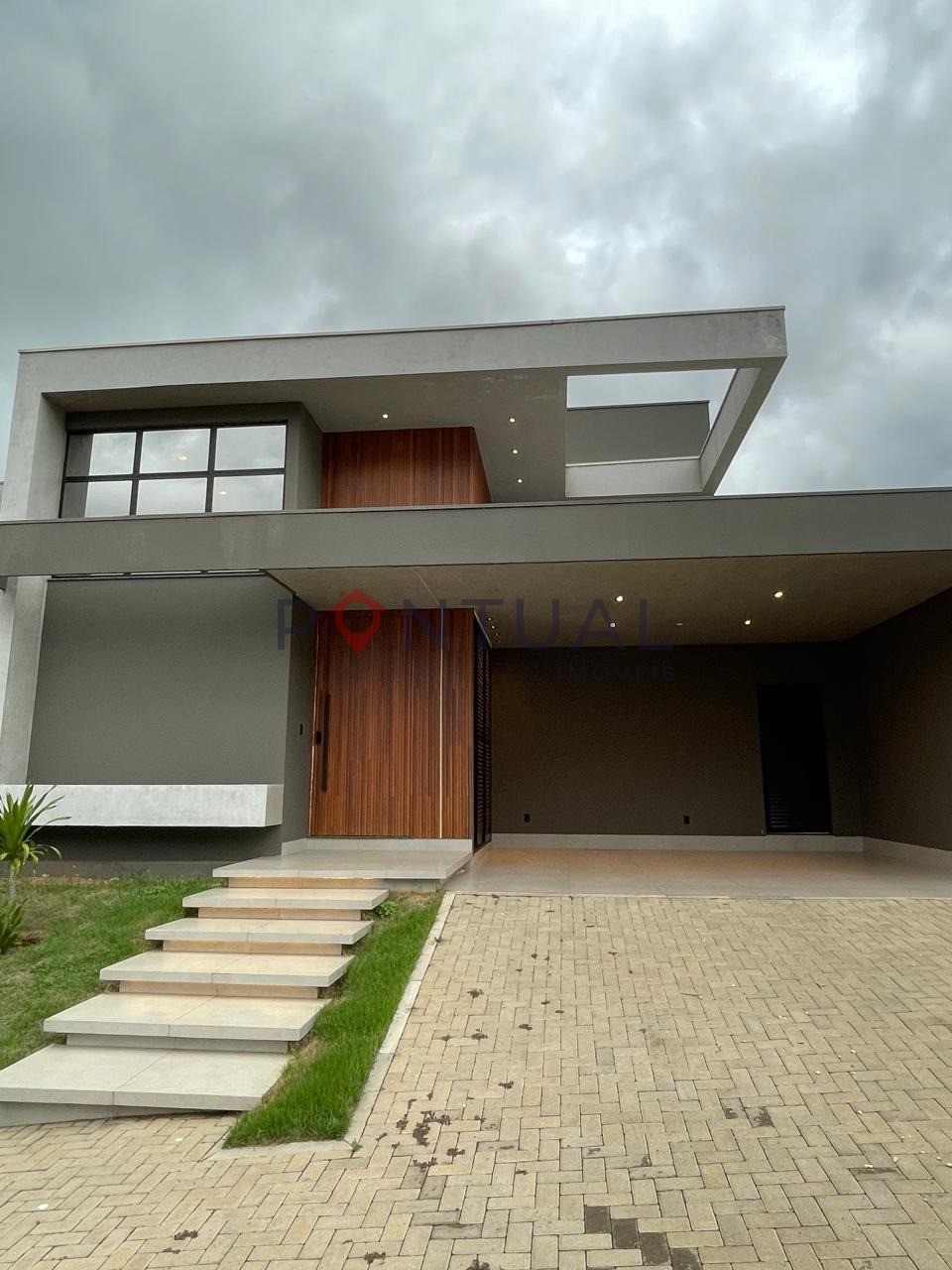 Casa em condomínio de luxo com 3 suítes no condomínio villag