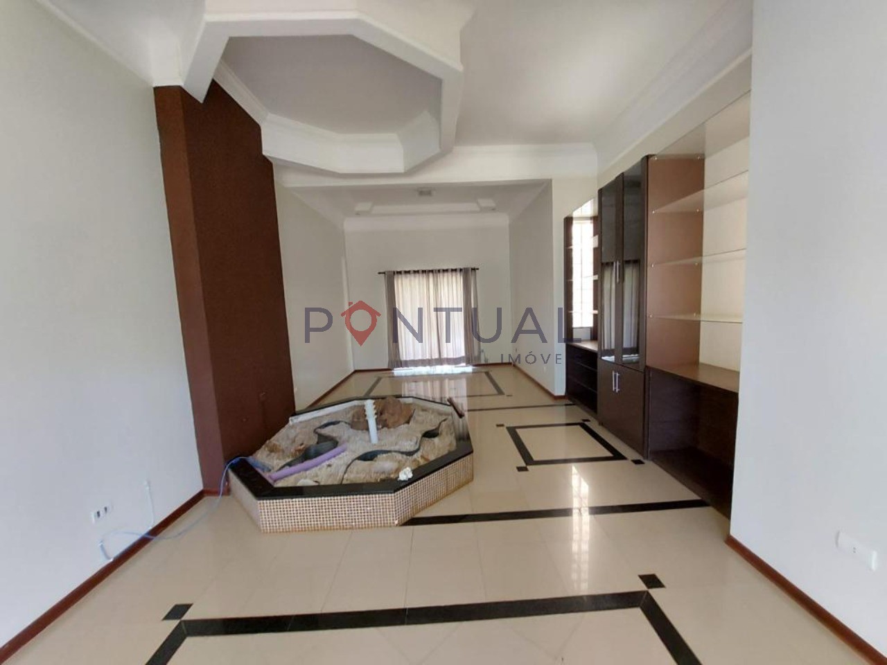 Chácaraa venda em marilia em condominio fechado com 3 quarto