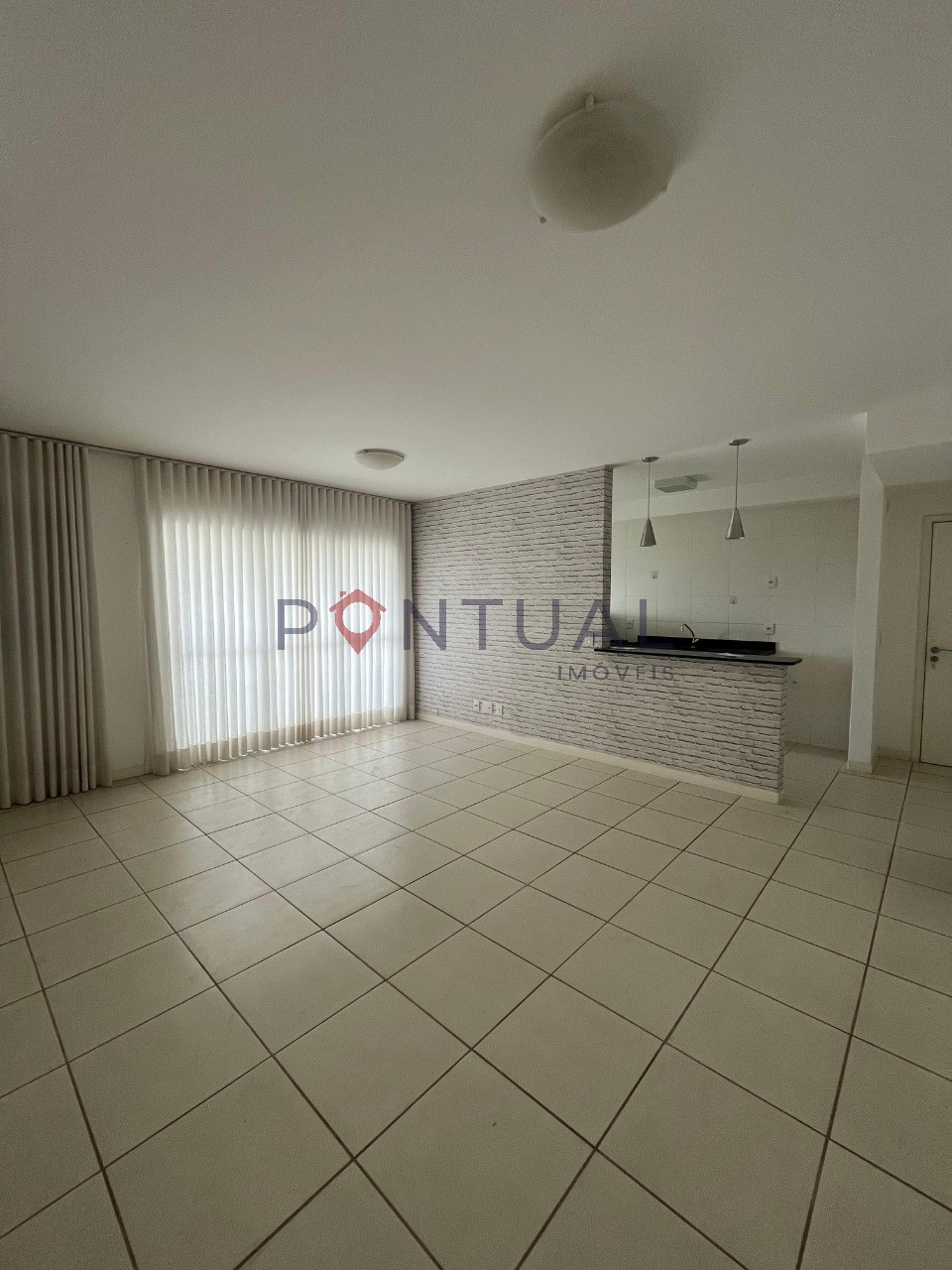 Apartamento à Venda em Marília-SP no Condomínio Pátio Esmeralda