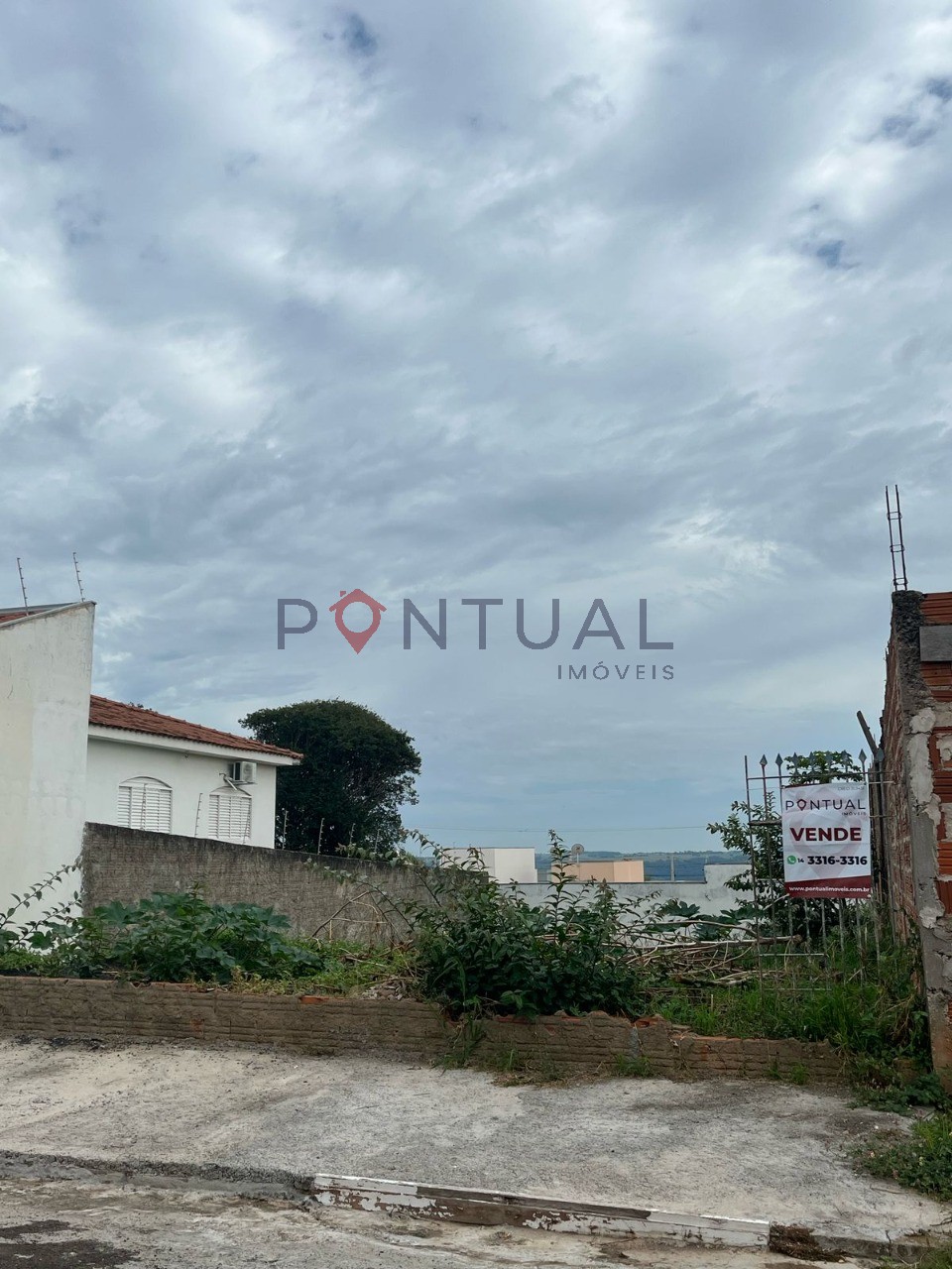 Terreno 396m² à venda no jd. Universitário. Construa seu fut