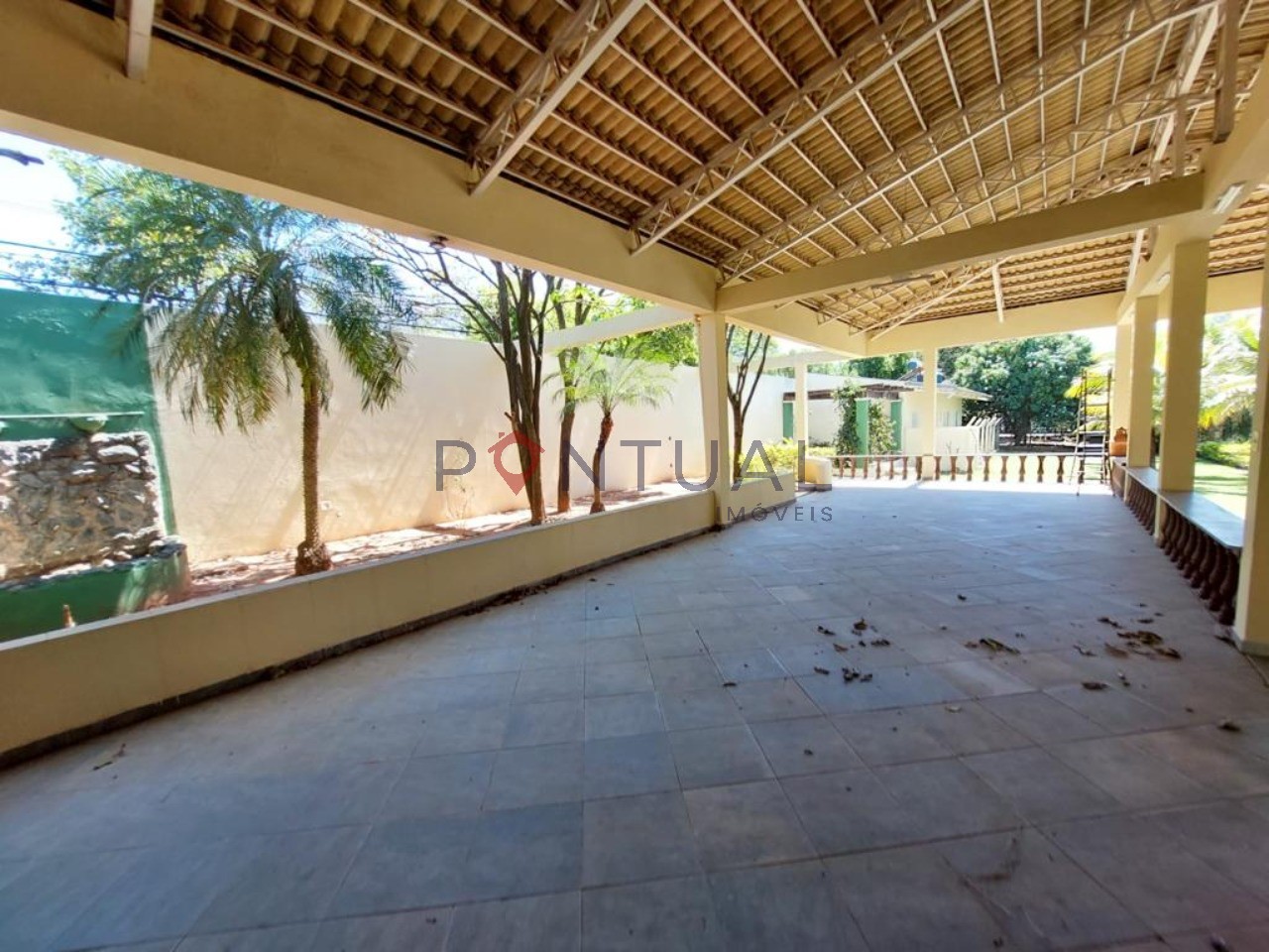 Chácaraa venda em marilia em condominio fechado com 3 quarto