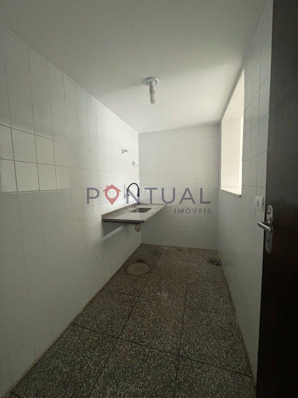 Sala comercial senador salgado filho marília sp alugar R$ 10
