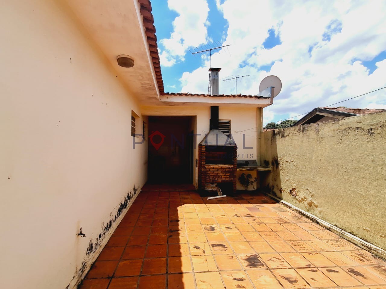 Imóvel de alto padrão para alugar no Jardim Maria Izabel em Marília-SP. Venha conferir