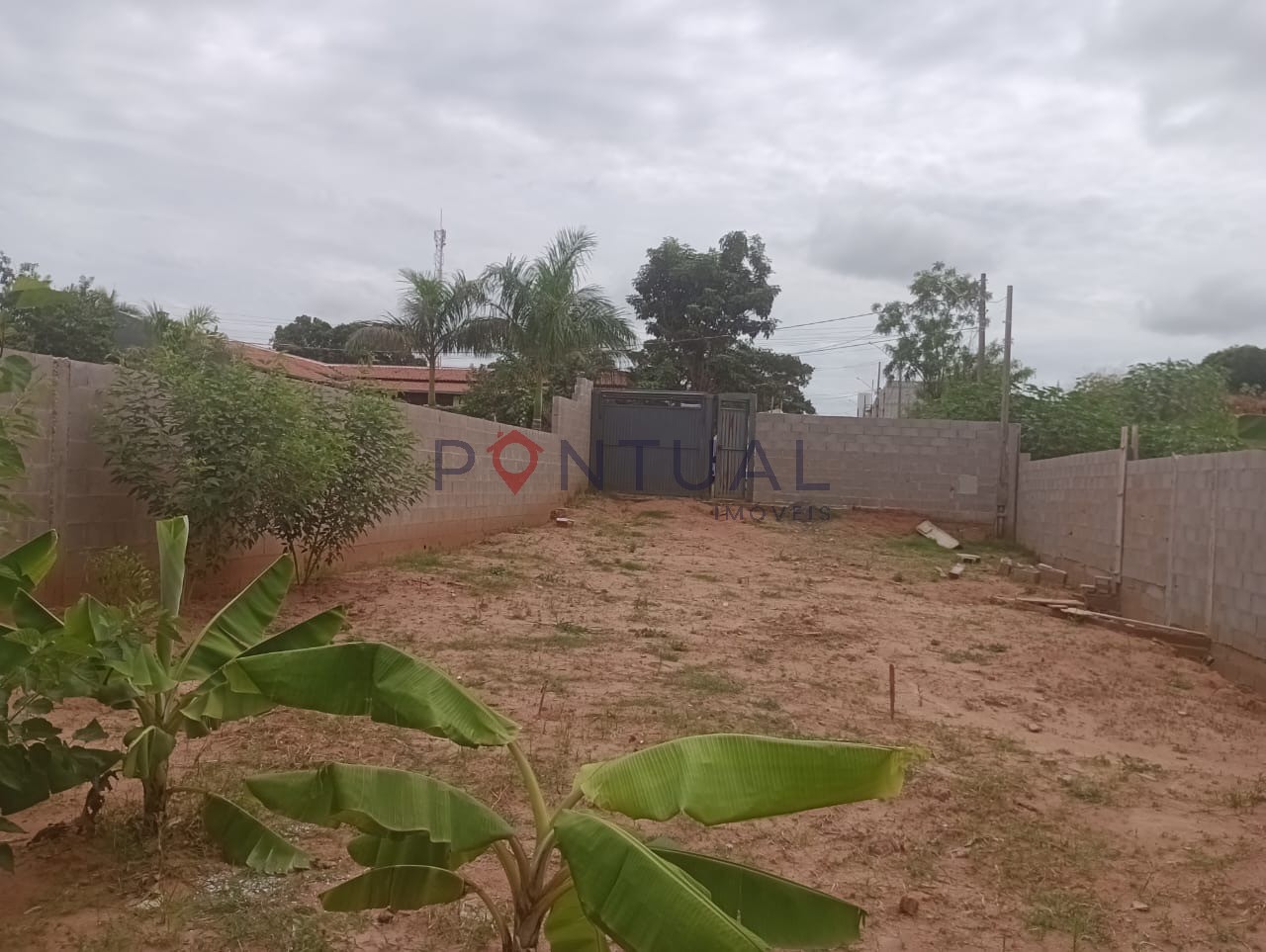 Terreno 1.600m² à venda na zona norte. Ideal p/ chácara urba