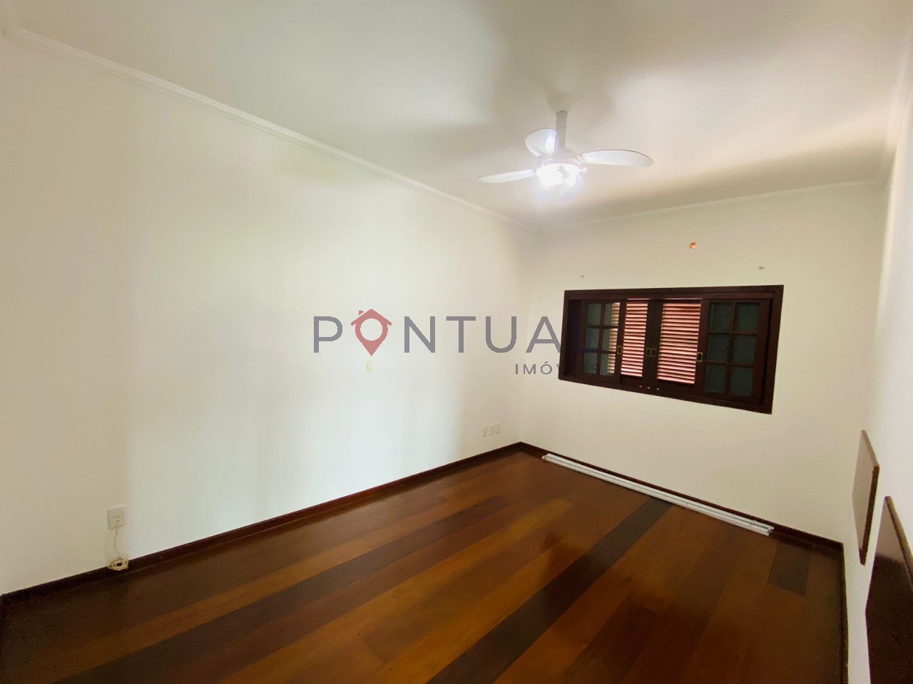 Casa de luxo no parque das esmeraldas, marília-sp. Disponíve
