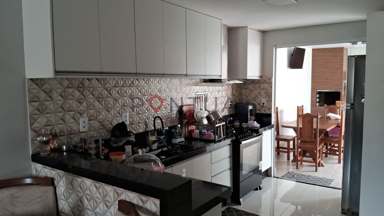 Casa no condomínio viareggio à venda em marília. Agende uma 