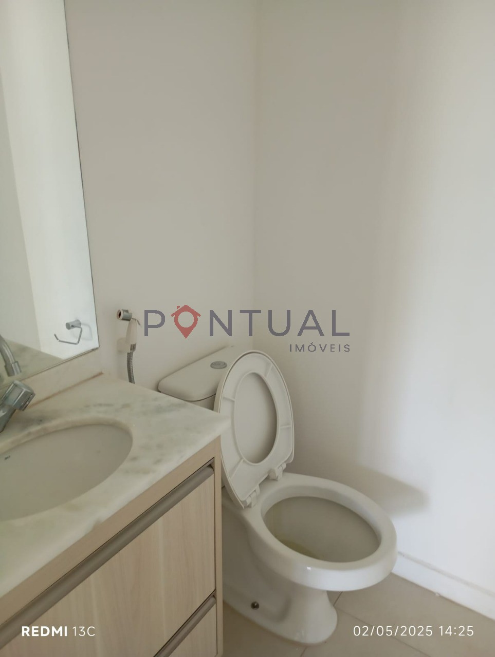 Apartamento à venda no Pátio Esmeralda Fragata Marília 3 dormitórios, suíte, lazer completo ? Negocie na Pontual Imóveis sua imobiliária em Marília