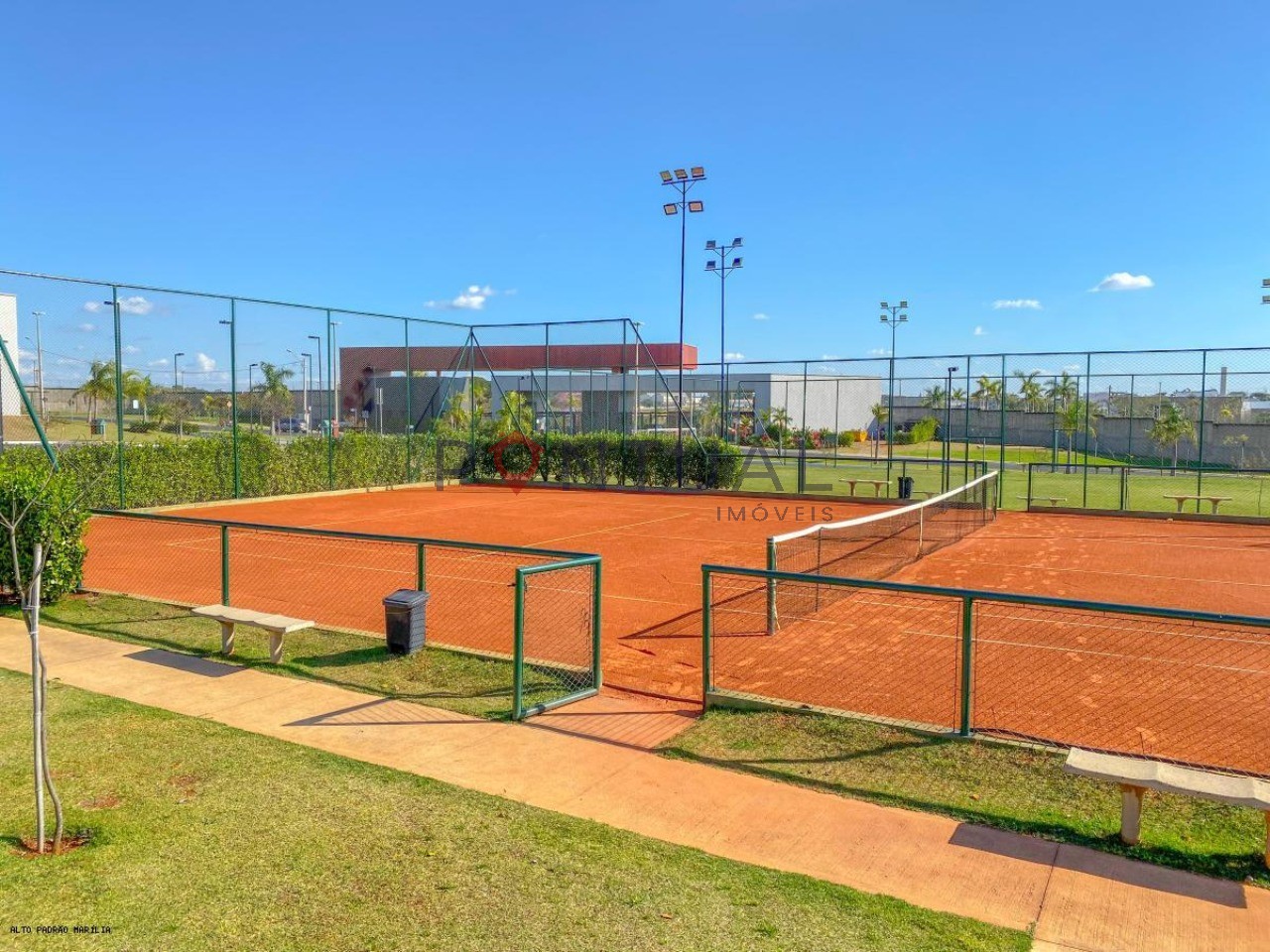 Terreno à venda cond. Jardins de renoir em marília sp, 300m²