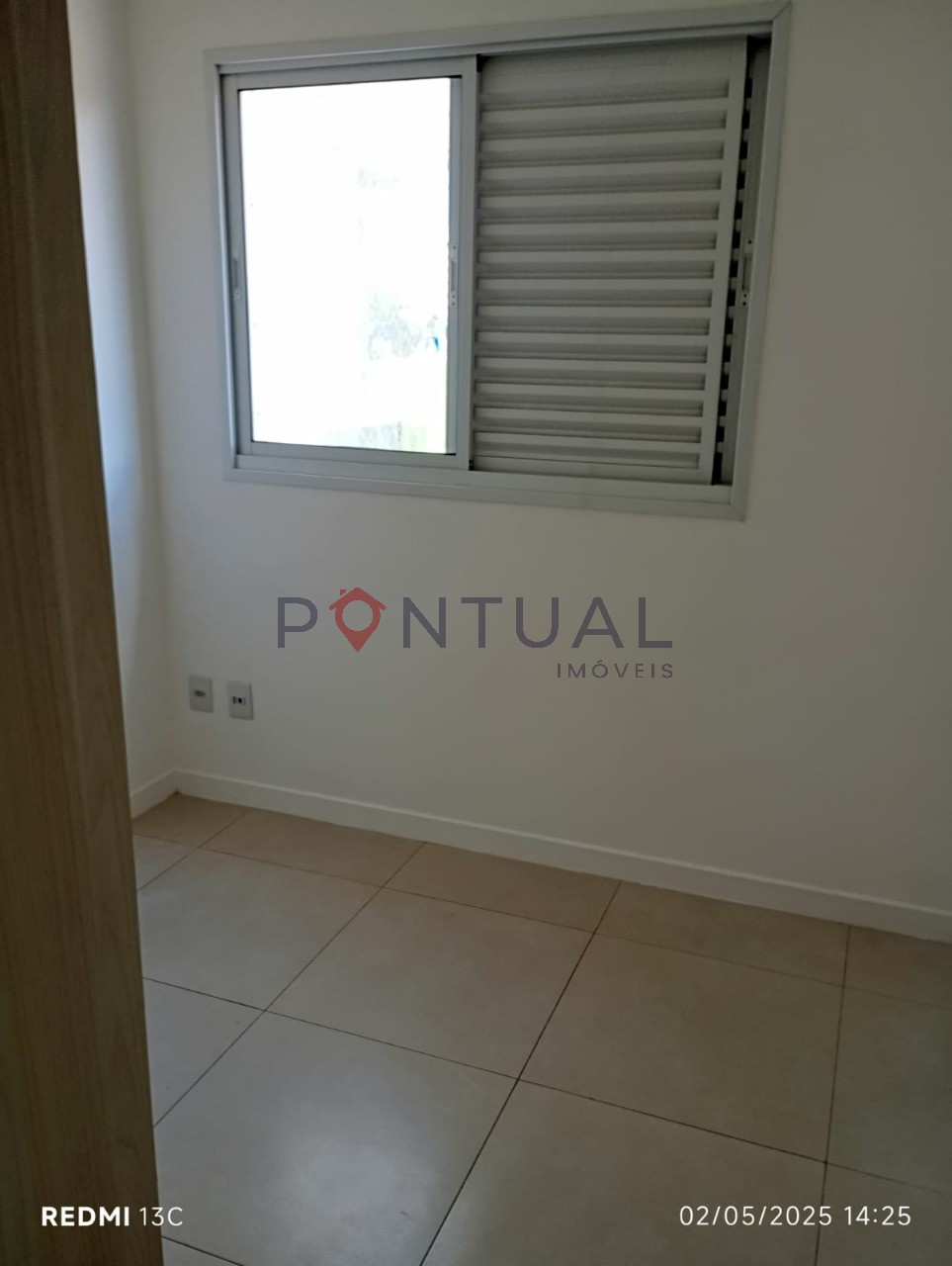 Apartamento à venda no Pátio Esmeralda Fragata Marília 3 dormitórios, suíte, lazer completo ? Negocie na Pontual Imóveis sua imobiliária em Marília