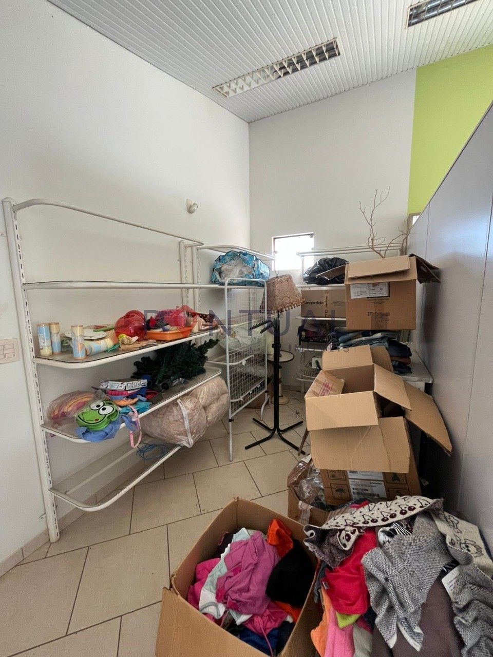 Salão comercial em Marília para venda ou aluguel, 278m² no Jardim Maria Izabel. Venha visitar