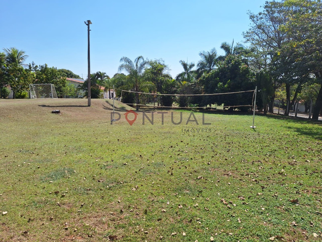 Chácara à Venda no Condomínio Serra Dourada Marília SP 3 Quartos Suíte Piscina R$ 2.990.000 - Visite com a Pontual Imóveis sua imobiliária em Marília