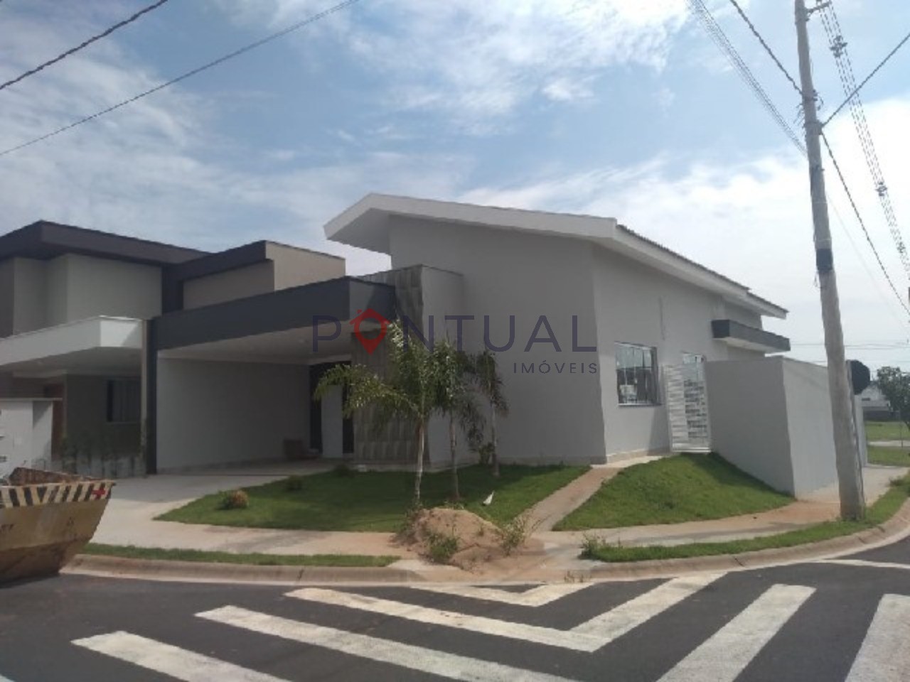 Casa a venda em marília no condomínio jardins de monet