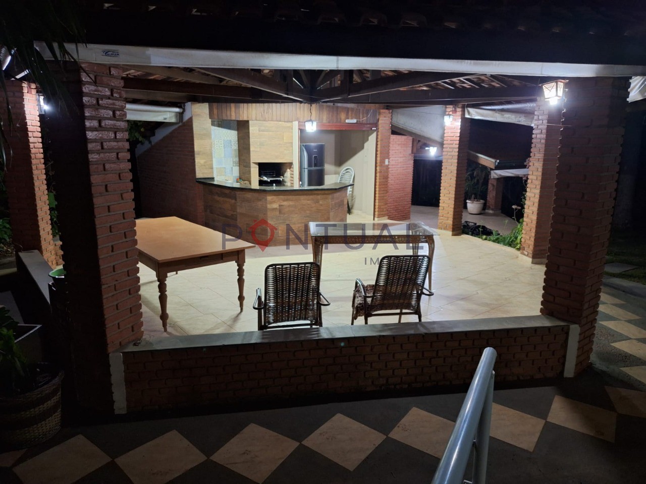 Chácara à Venda no Condomínio Serra Dourada Marília SP 3 Quartos Suíte Piscina R$ 2.990.000 - Visite com a Pontual Imóveis sua imobiliária em Marília