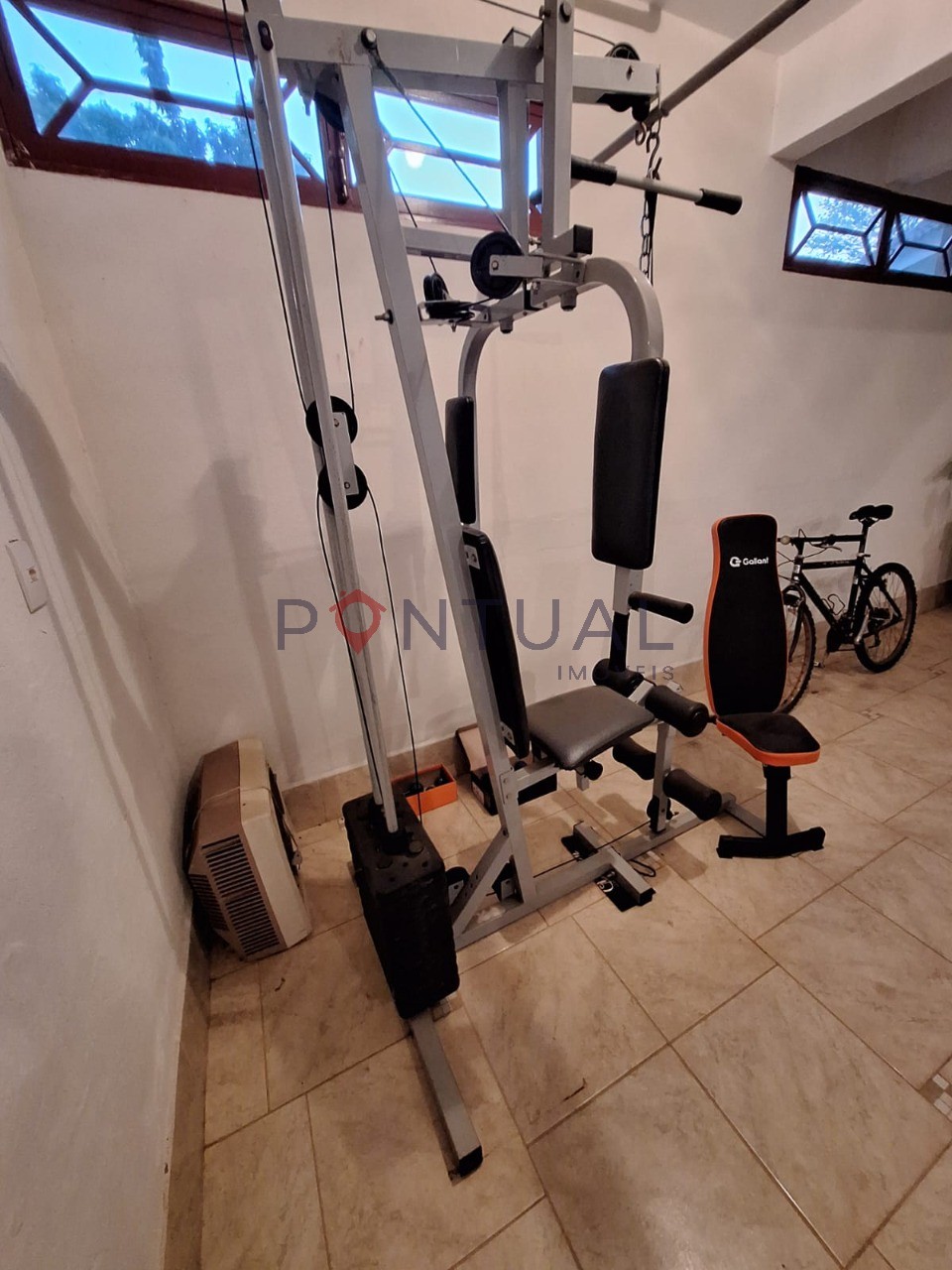 Chácara à Venda no Condomínio Serra Dourada Marília SP 3 Quartos Suíte Piscina R$ 2.990.000 - Visite com a Pontual Imóveis sua imobiliária em Marília