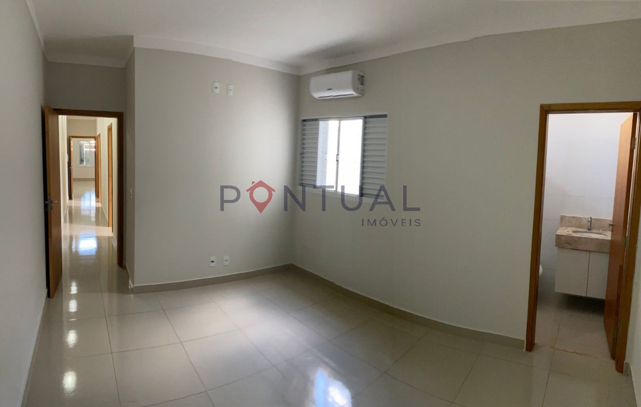 Casa à venda em Marília no Bairro Palmital. Venha visitar!