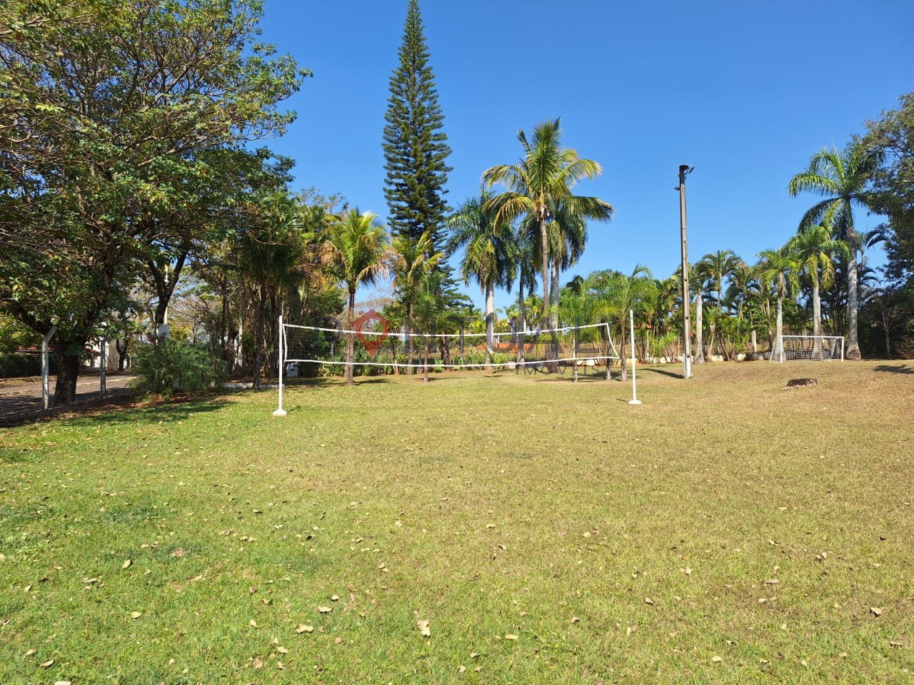 Chácara à Venda no Condomínio Serra Dourada Marília SP 3 Quartos Suíte Piscina R$ 2.990.000 - Visite com a Pontual Imóveis sua imobiliária em Marília