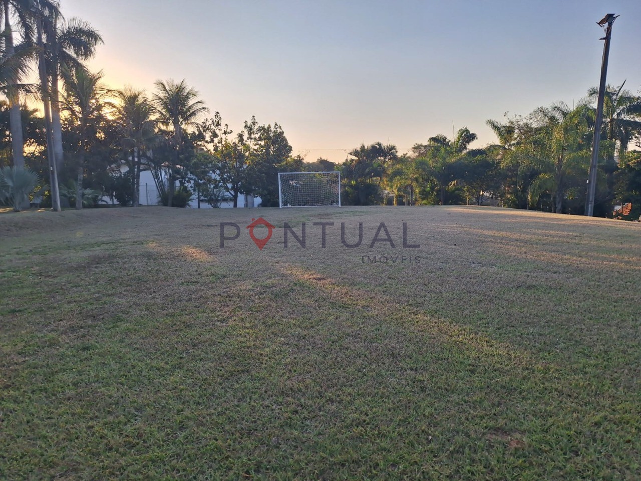 Chácara à Venda no Condomínio Serra Dourada Marília SP 3 Quartos Suíte Piscina R$ 2.990.000 - Visite com a Pontual Imóveis sua imobiliária em Marília
