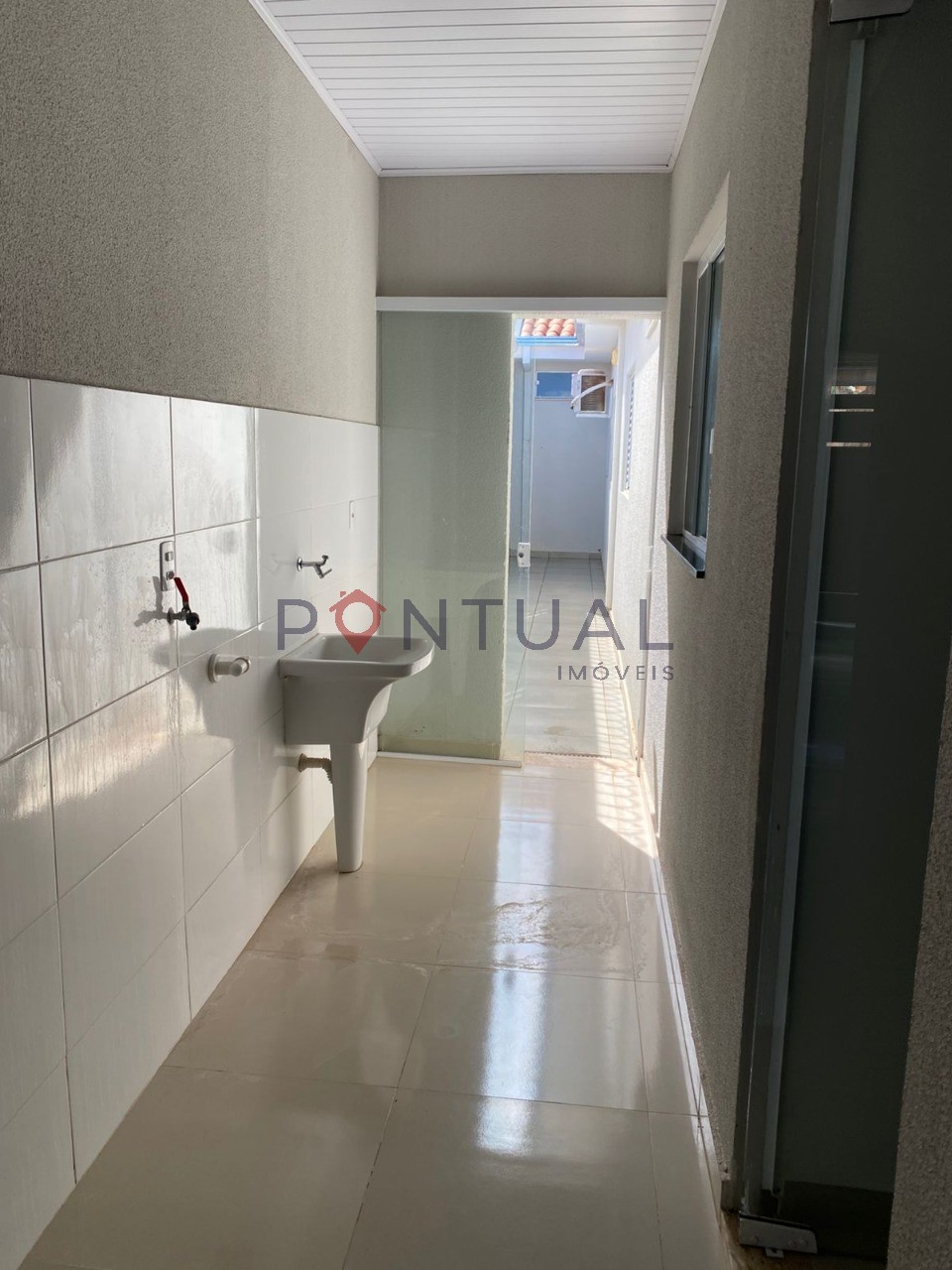 Casa à venda em Marília no Bairro Palmital. Venha visitar!