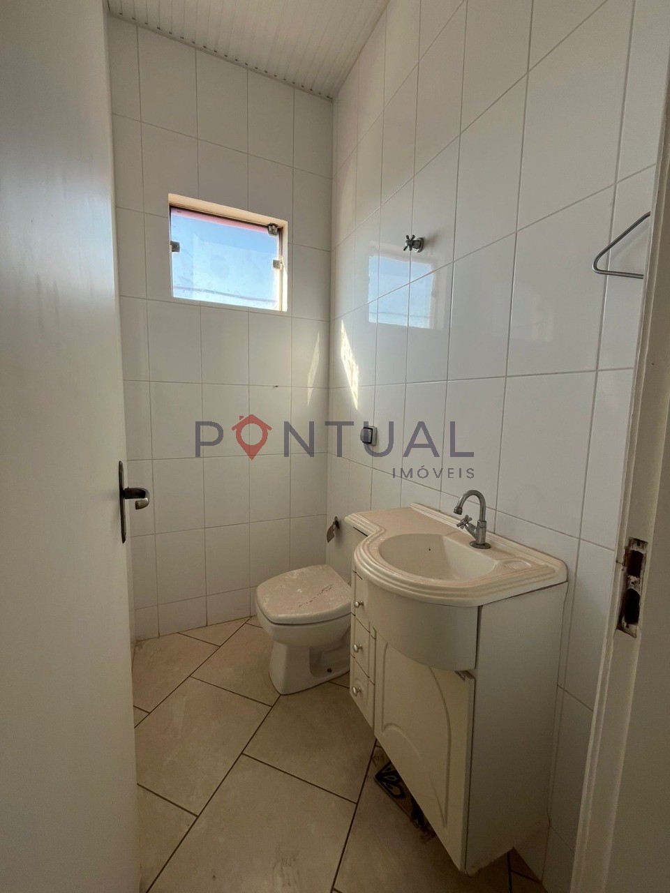 Salão comercial em Marília para venda ou aluguel, 278m² no Jardim Maria Izabel. Venha visitar