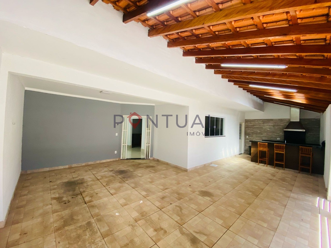 Casa para venda ou para alugar em Marília SP no Jardim Parati. Marque a sua visita!