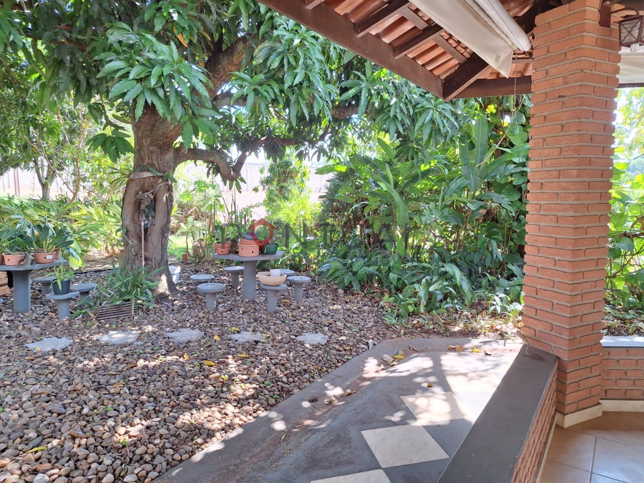 Chácara à Venda no Condomínio Serra Dourada Marília SP 3 Quartos Suíte Piscina R$ 2.990.000 - Visite com a Pontual Imóveis sua imobiliária em Marília