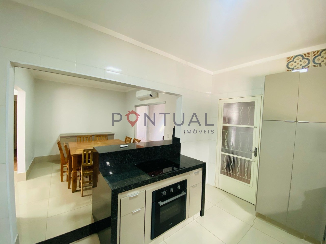 Casa para venda ou para alugar em Marília SP no Jardim Parati. Marque a sua visita!