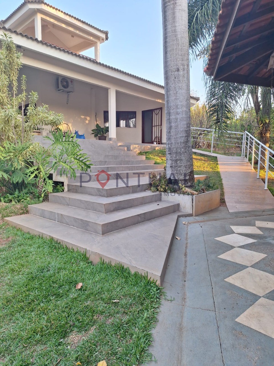 Chácara à Venda no Condomínio Serra Dourada Marília SP 3 Quartos Suíte Piscina R$ 2.990.000 - Visite com a Pontual Imóveis sua imobiliária em Marília