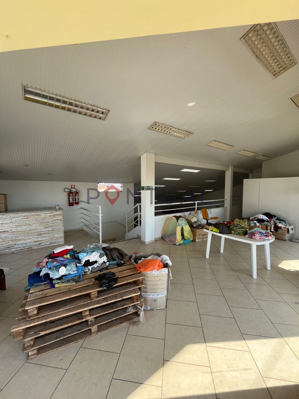 Salão comercial em Marília para venda ou aluguel, 278m² no Jardim Maria Izabel. Venha visitar